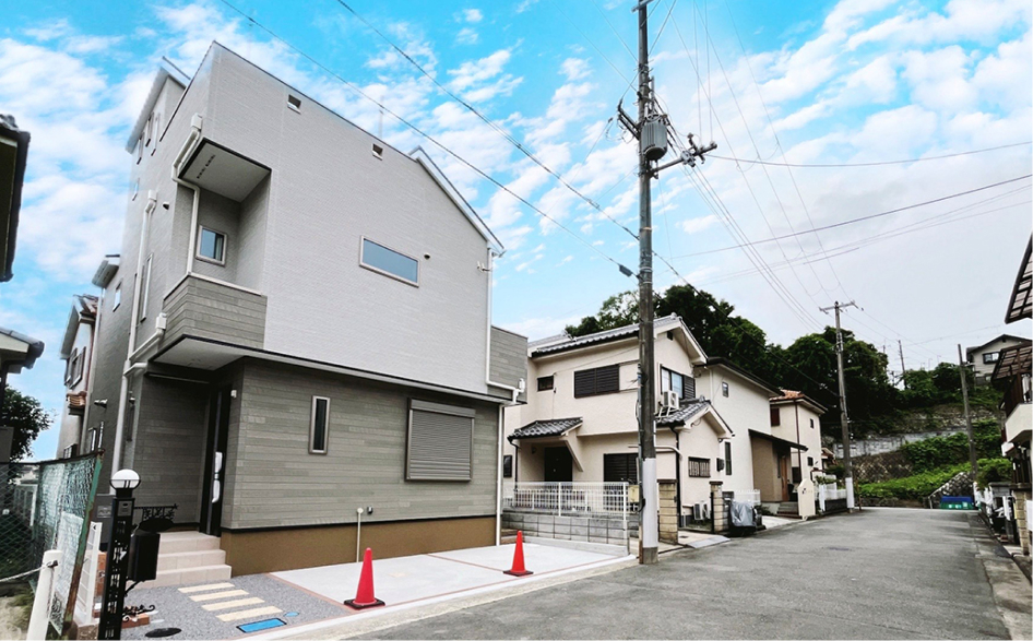 スカイテラス川西緑が丘I外観