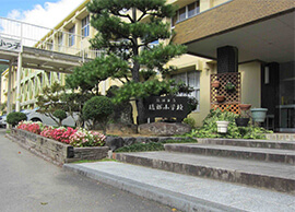 綾部小学校 