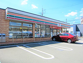 セブンイレブン鼓滝駅前