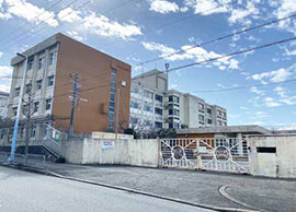 町立吉川中学校